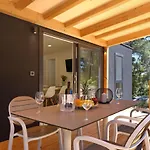 פארק נופש Pine Beach Mobile Homes All Inclusive פאקוסטאן