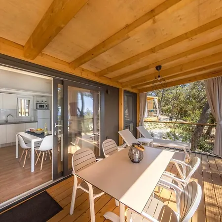Pine Glamping Homes