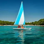 פארק נופש Pine Beach Mobile Homes All Inclusive פאקוסטאן