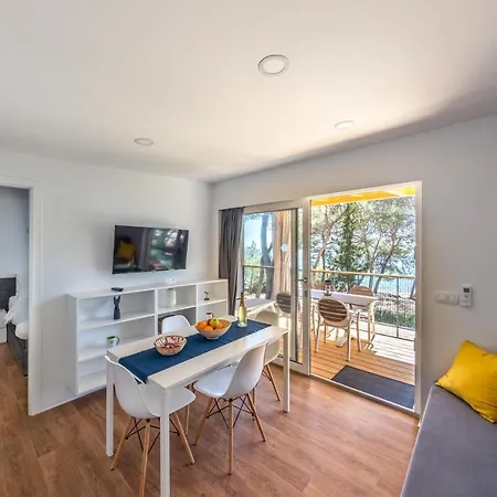 Prázdninový areál Pine Glamping Homes Pakoštane