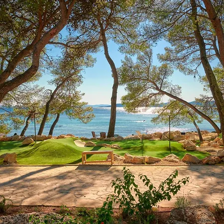 منتزه العطل Pine Glamping Homes *