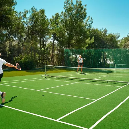 Pine Glamping Homes منتزه العطل *