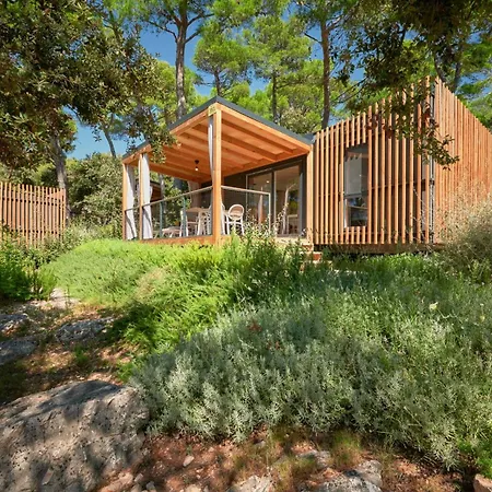 Pine Glamping Homes * Pakoštane