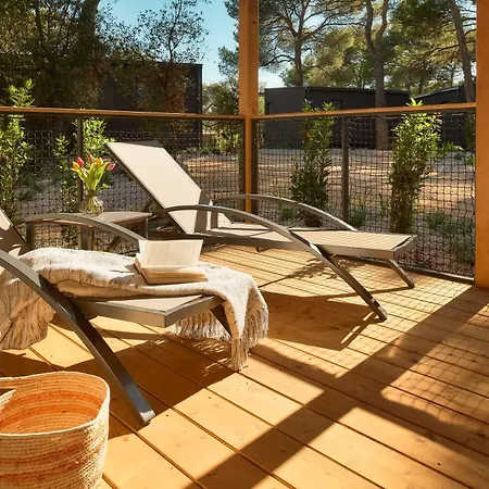 Pine Glamping Homes Ferienpark Pakoštane