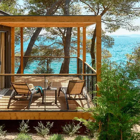 Pine Glamping Homes Ferienpark