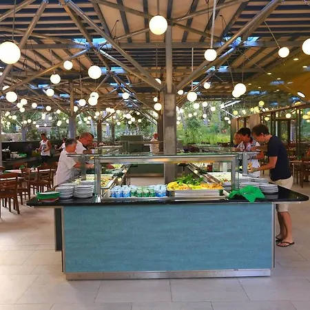 Pine Glamping Homes *