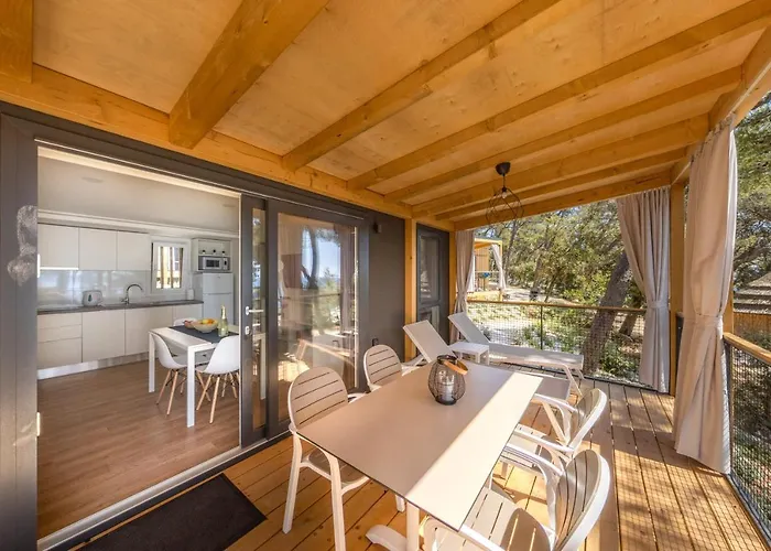 Pine Beach Pakostane Mobile Homes