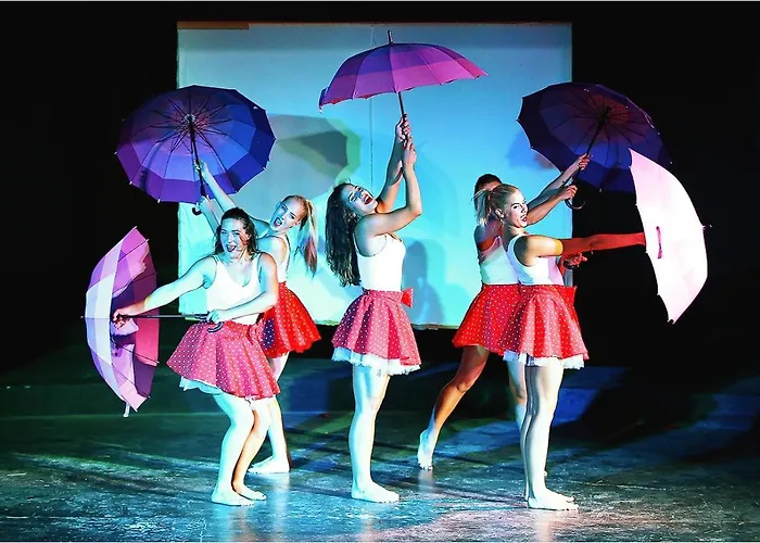 Pine Glamping Homes Parque de vacaciones