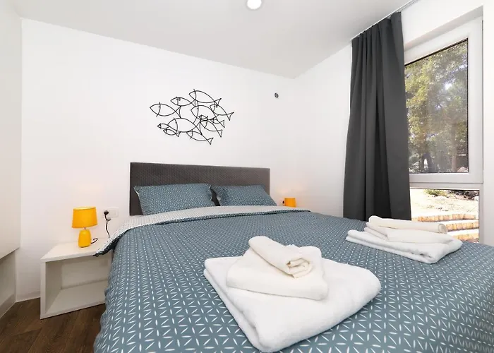 Pine Beach Pakostane Mobile Homes 홀리데이파크 *