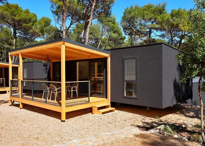 Pine Beach Pakostane Mobile Homes Parque de vacaciones *